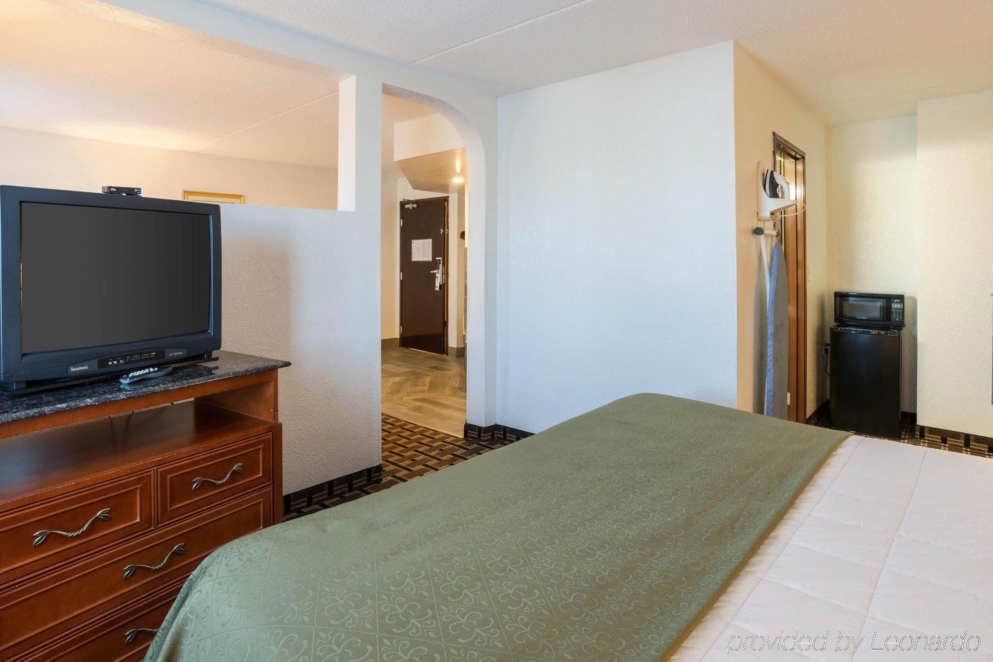 Quality Inn Savage Exterior photo